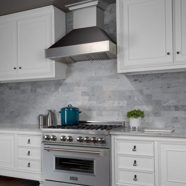 ZLINE Ducted Fingerprint Resistant Stainless Steel Range Hood with Oil Rubbed Bronze Shell (8654ORB) - Image 4