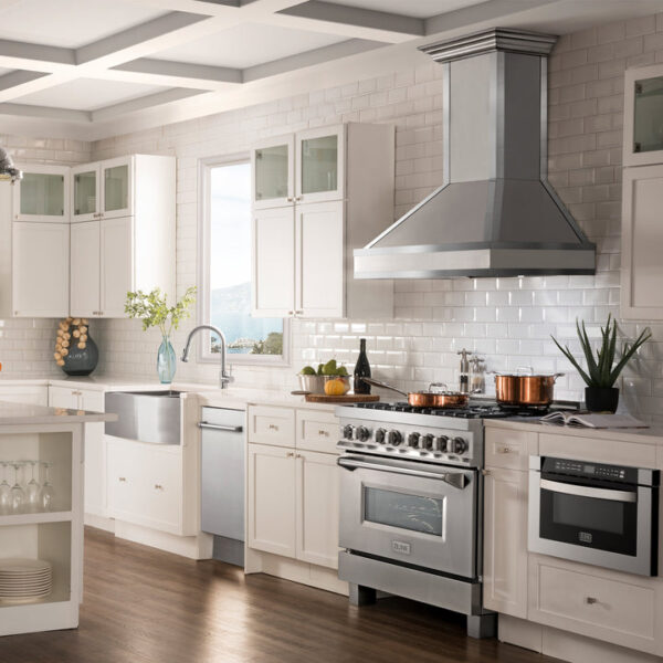ZLINE Designer Series Wall Mount Range Hood in Fingerprint Resistant Stainless Steel with Mirror Accents (655MR) - Image 9