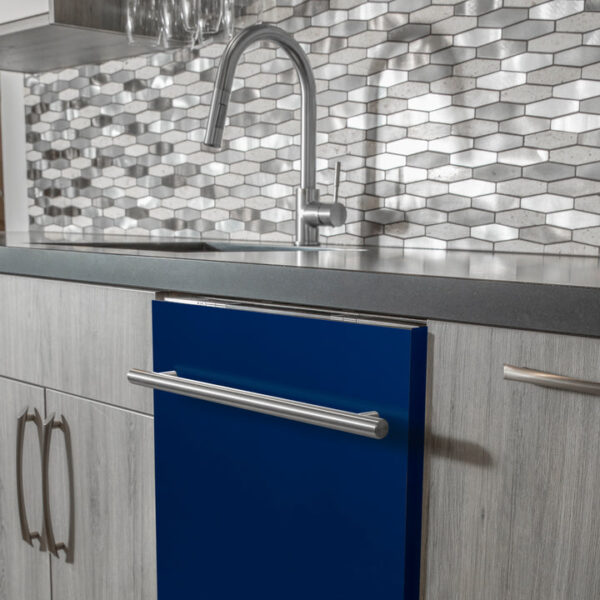 ZLINE 24 in. Top Control Dishwasher in Blue Gloss and Modern Style Handle, 52dBa (DW-BG-H-24) - Image 3