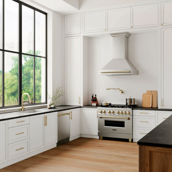 36 in. ZLINE Autograph Edition Stainless Steel Range Hood with Stainless Steel Shell and Handle (8654STZ-36) - Image 11