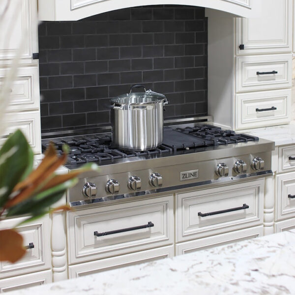ZLINE 48 in. Porcelain Gas Stovetop with 7 Gas Burners and Griddle (RT48) - Image 14