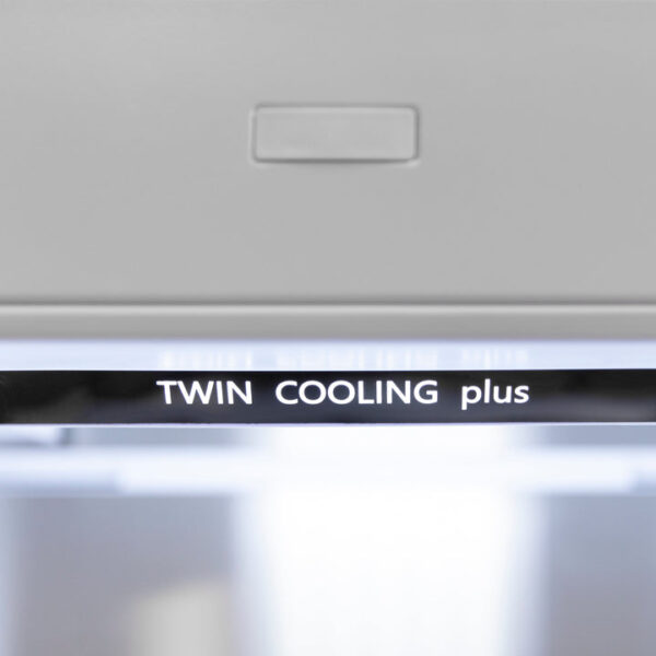 ZLINE 60 in. 32.2 cu. Ft. Panel Ready Built-In 4-Door French Door Refrigerator with Internal Water and Ice Dispenser (RBIV-60) - Image 4