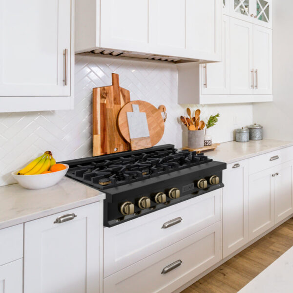 ZLINE Autograph Edition 30 in. Porcelain Rangetop with 4 Gas Burners in Black Stainless Steel and Champagne Bronze Accents (RTBZ-30-CB) - Image 15