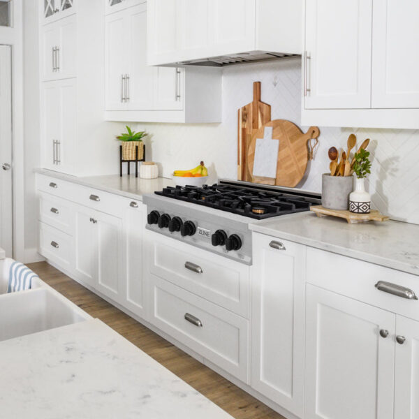 ZLINE Autograph Edition 30 in. Porcelain Rangetop with 4 Gas Burners in DuraSnow Stainless Steel with Matte Black Accents (RTSZ-30-MB) - Image 9