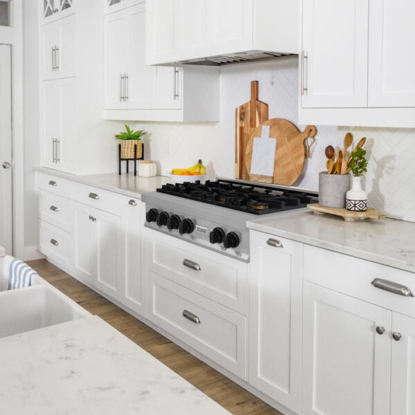 ZLINE Autograph Edition 36 in. Porcelain Rangetop with 6 Gas Burners in Stainless Steel with Matte Black Accents (RTZ-36-MB) - Image 7