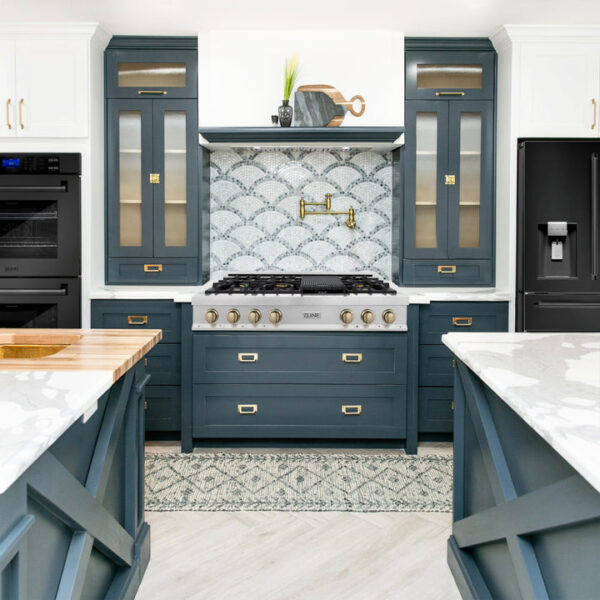 ZLINE Autograph Edition 48 in. Porcelain Rangetop with 7 Gas Burners in DuraSnow Stainless Steel and Champagne Bronze Accents (RTSZ-48-CB) - Image 8