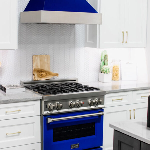 ZLINE 30 in. 4.0 cu. ft. Dual Fuel Range with Gas Stove and Electric Oven in All Fingerprint Resistant Stainless Steel with Blue Gloss Door (RAS-BG-30) - Image 3