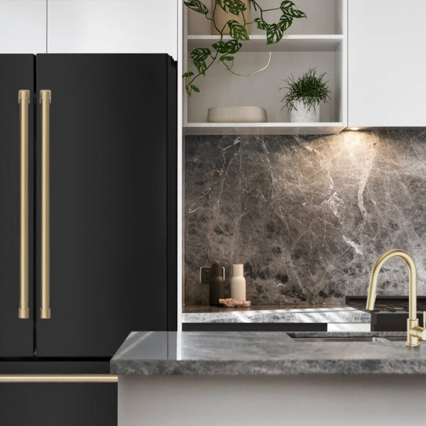 ZLINE 36 in. Autograph Edition 22.5 cu. ft Freestanding French Door Refrigerator with Ice Maker in Fingerprint Resistant Black Stainless Steel with Champagne Bronze Accents (RFMZ-36-BS-CB) - Image 14