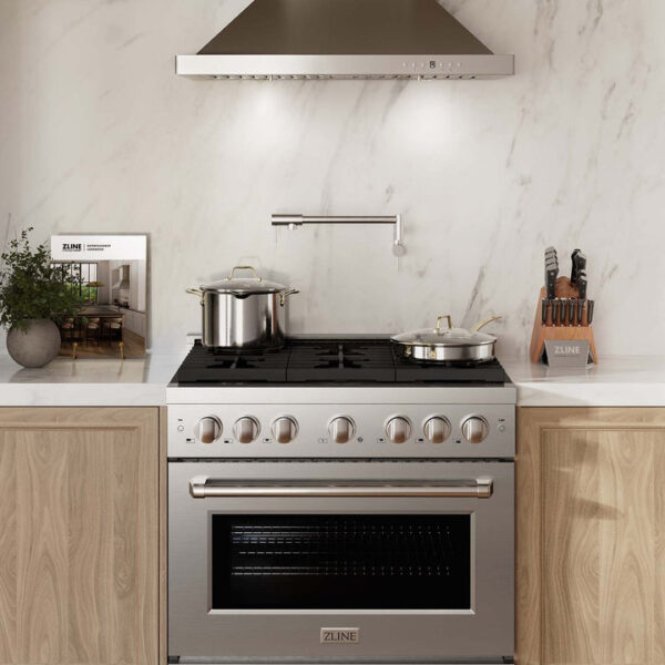 ZLINE 36 in. 5.2 cu. ft. 6 Burner Gas Range with Convection Gas Oven in Stainless Steel (SGR36) - Image 5